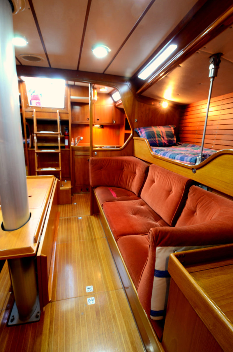 Swan 441 - Silver Apple