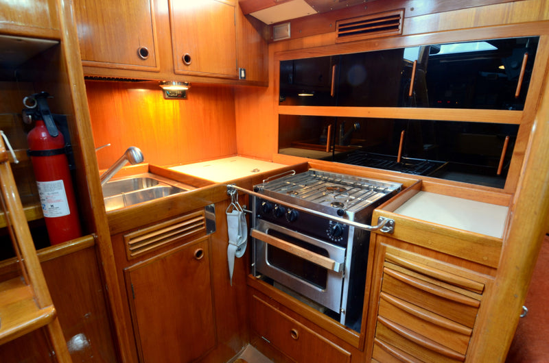 Swan 441 - Silver Apple