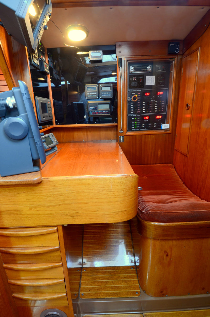 Swan 441 - Silver Apple
