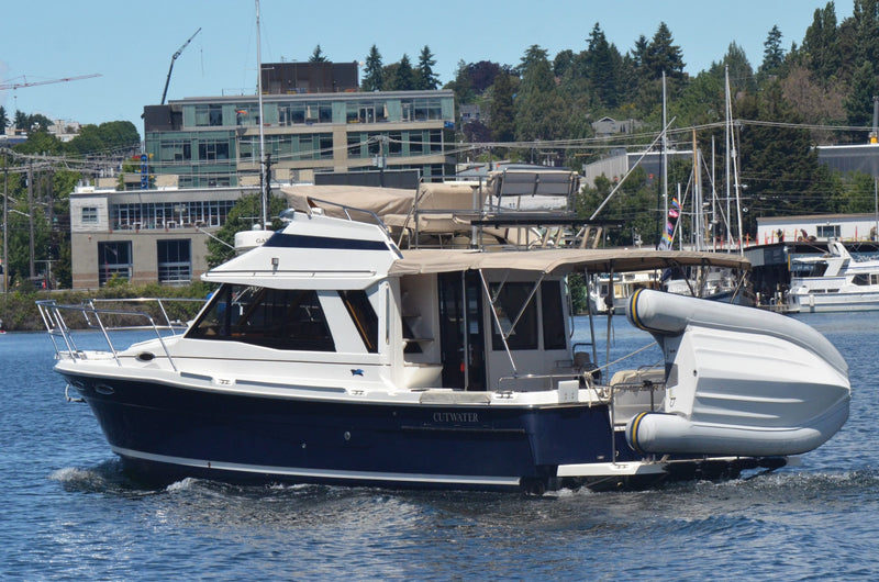 Cutwater 30 Command Bridge - GRACE