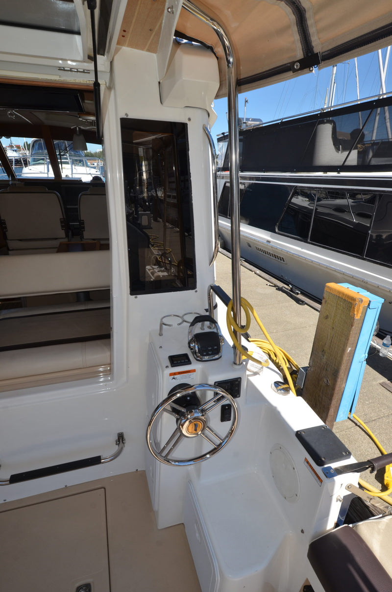 Cutwater 30 Command Bridge - GRACE