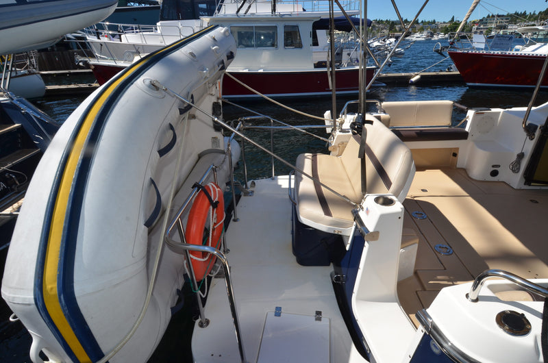 Cutwater 30 Command Bridge - GRACE
