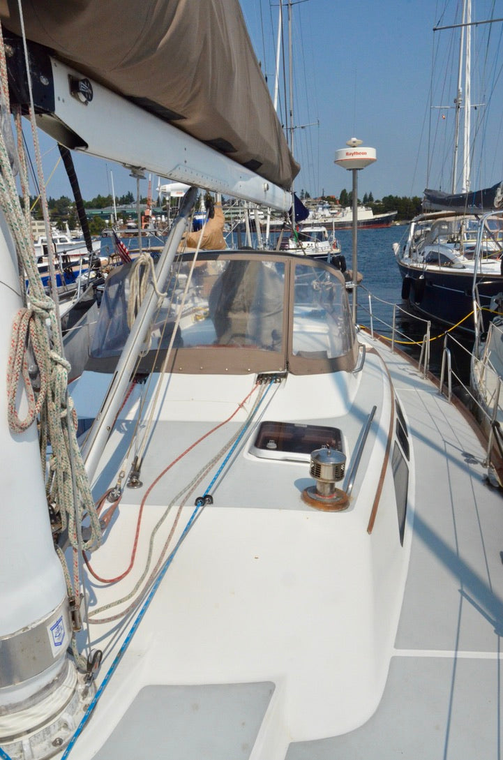 1989 Freedom 45 Center Cockpit - THUMPER III