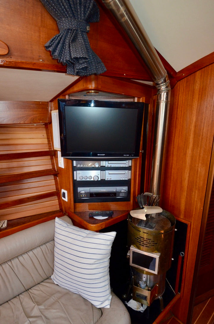 1989 Freedom 45 Center Cockpit - THUMPER III