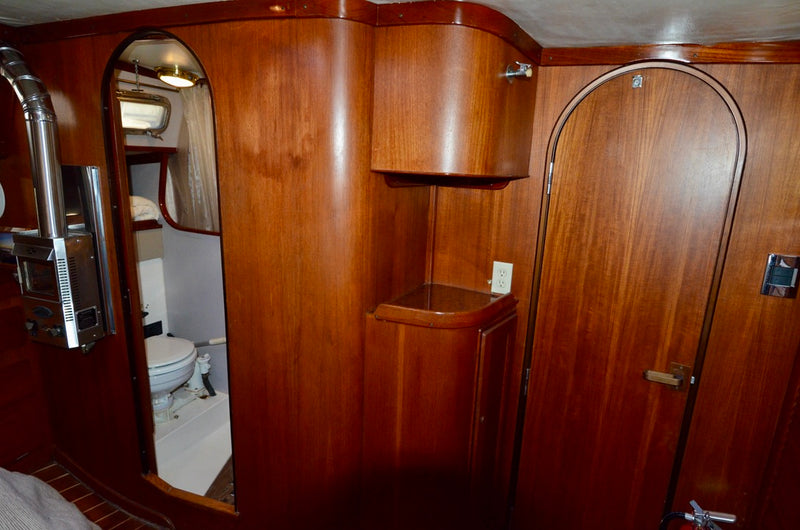 1989 Freedom 45 Center Cockpit - THUMPER III