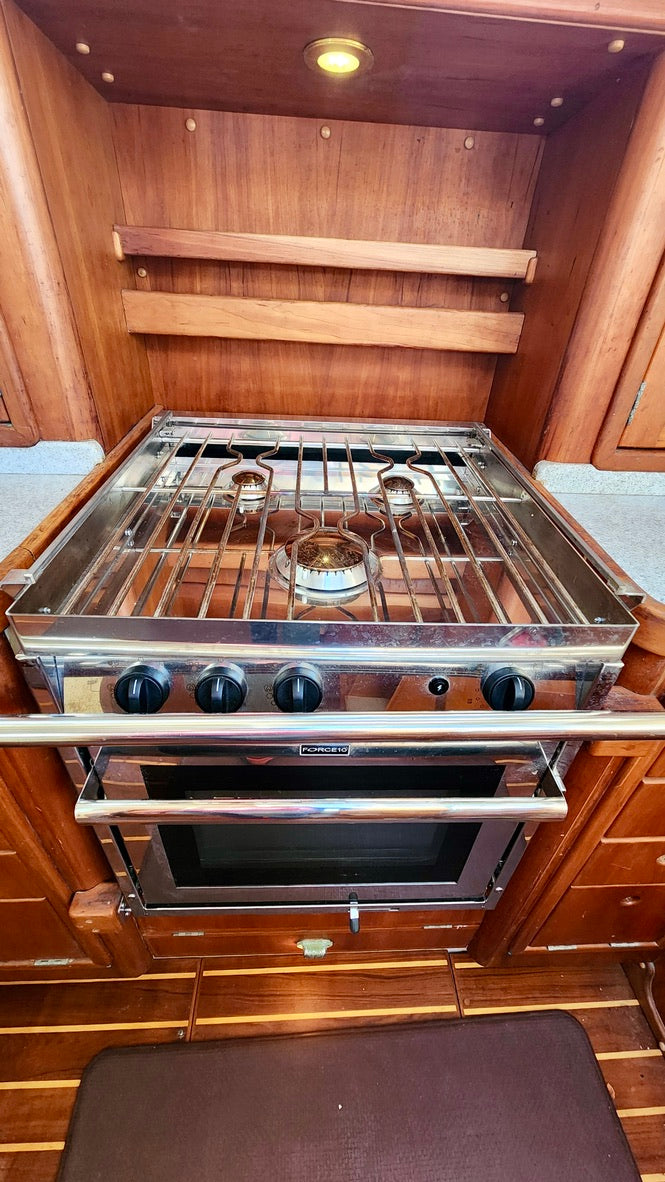 2003 Saga 43- LEGACY