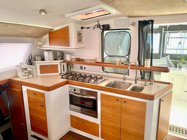 Outremer 49 - Stray Cat
