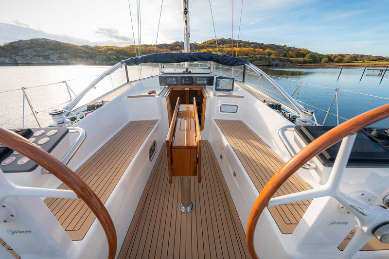 Hallberg-Rassy 370