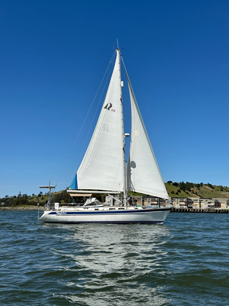 Hallberg-Rassy 39 - Rejoice