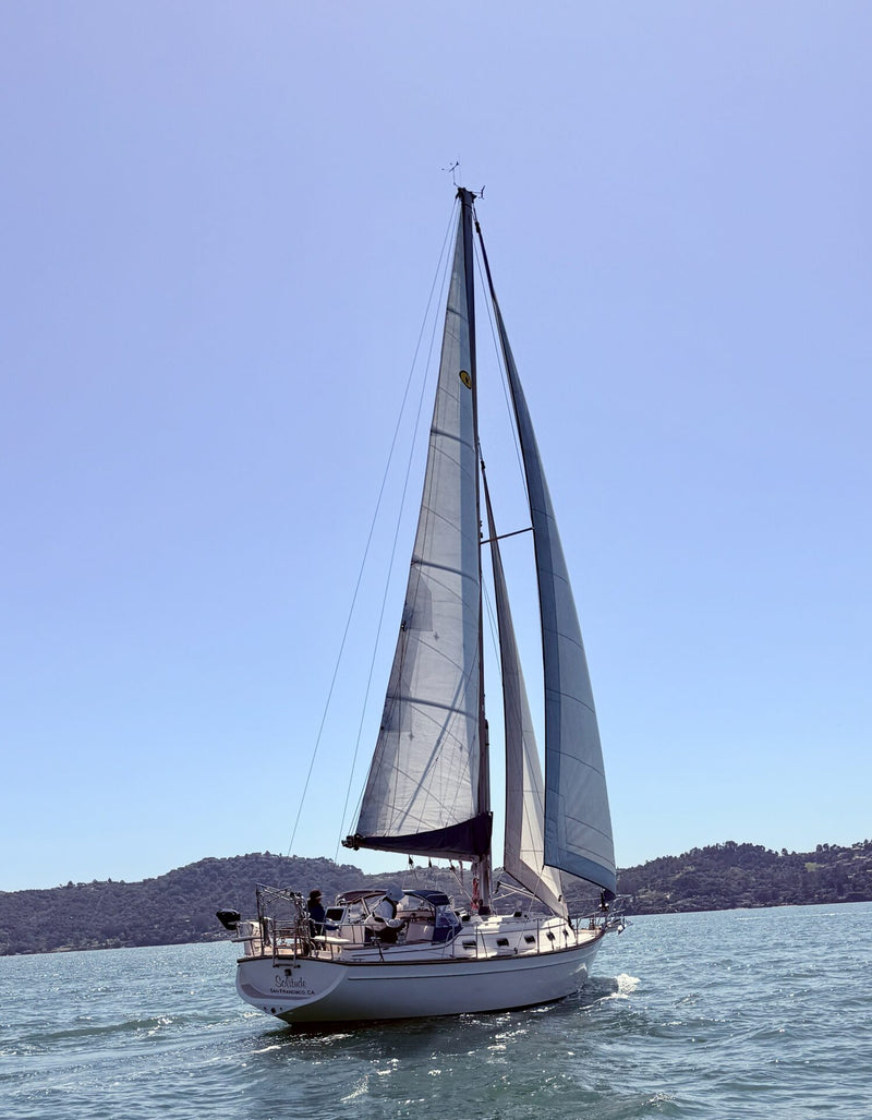 1999 Island Packet 380 SOLITUDE