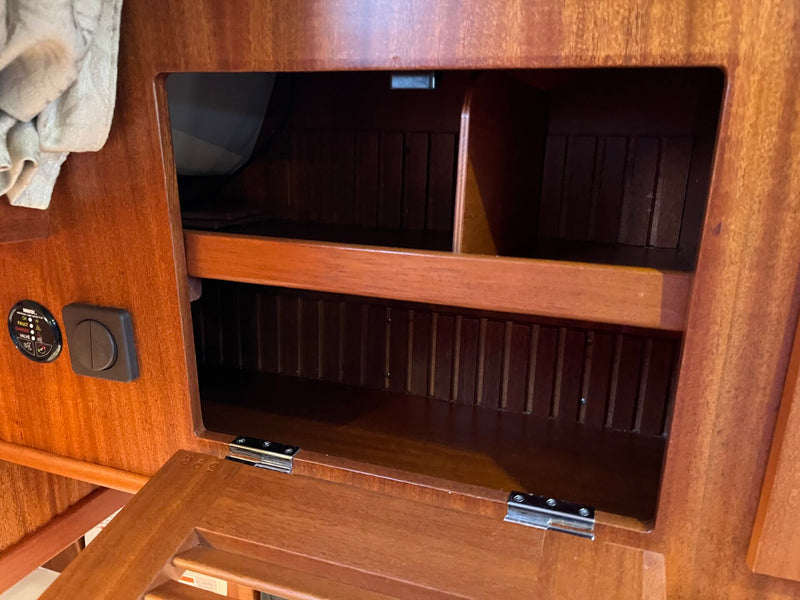 Zube - Hallberg-Rassy 39