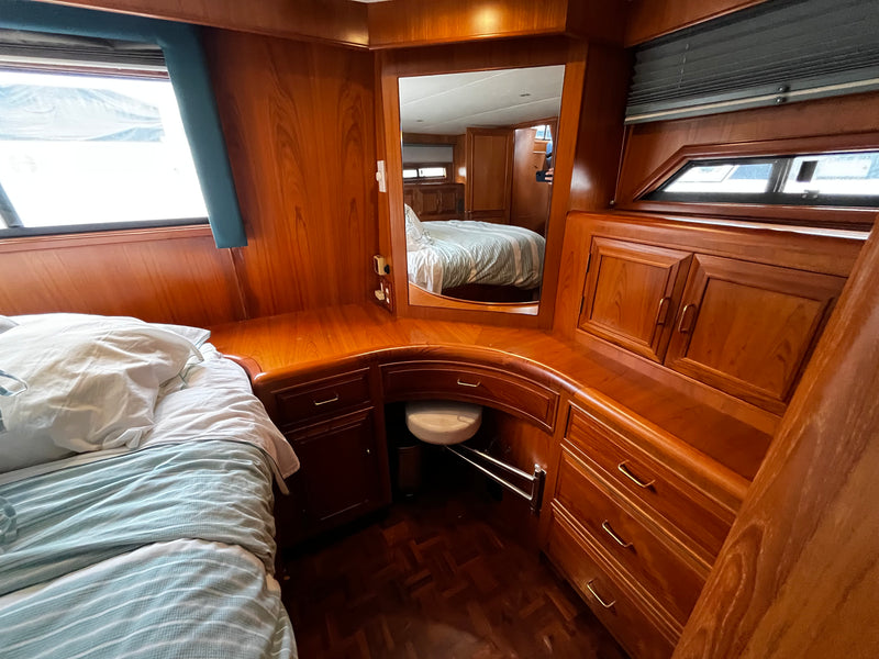 Ocean Alexander 440 Sundeck CPMY - GOOD VIBRATIONS