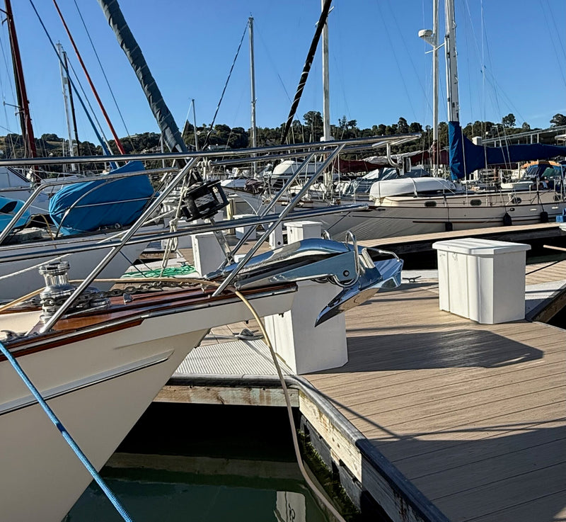 1999 Island Packet 380 SOLITUDE