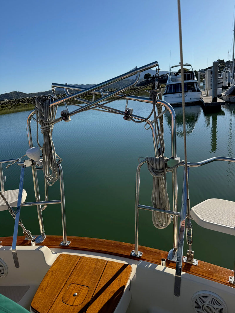 1999 Island Packet 380 SOLITUDE