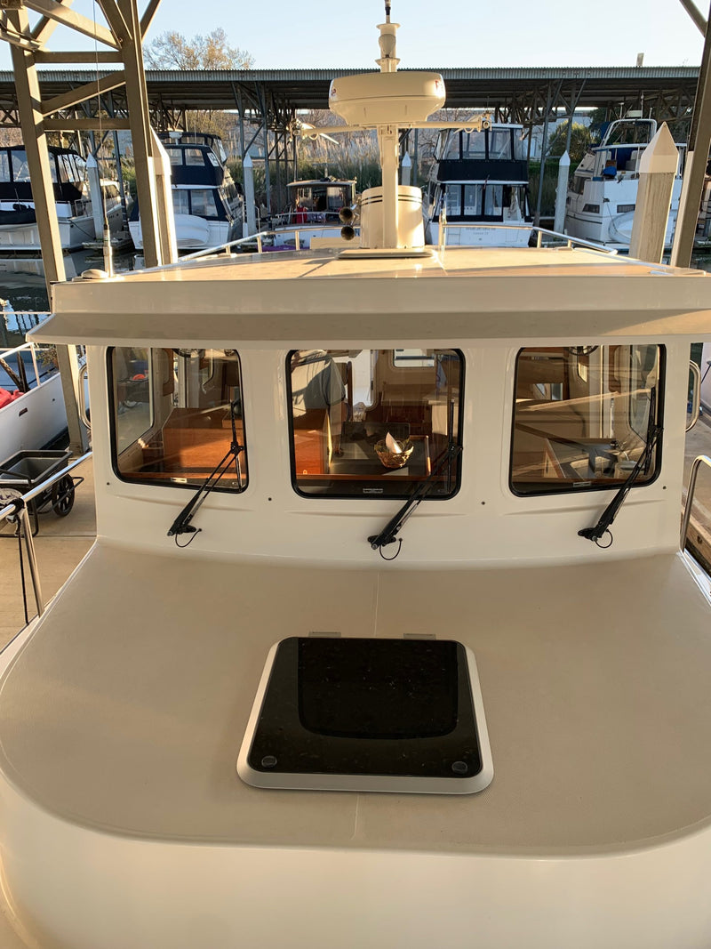 2006 Nordic Tug 32 - Snug Tug