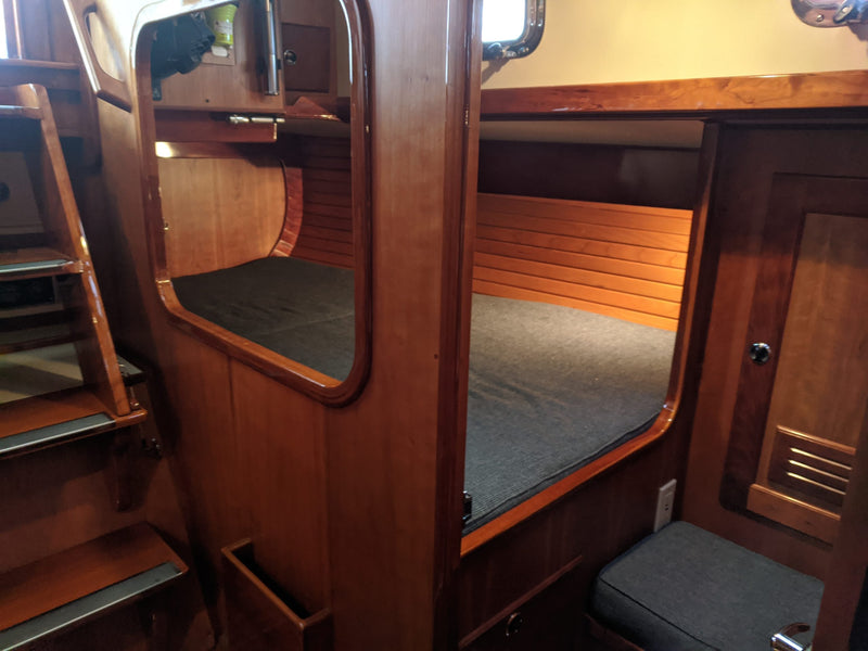 Valiant 42 Surf Ride