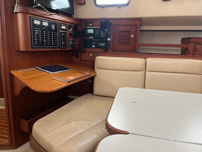 2001 Island Packet 380 "Alpha Leonis"