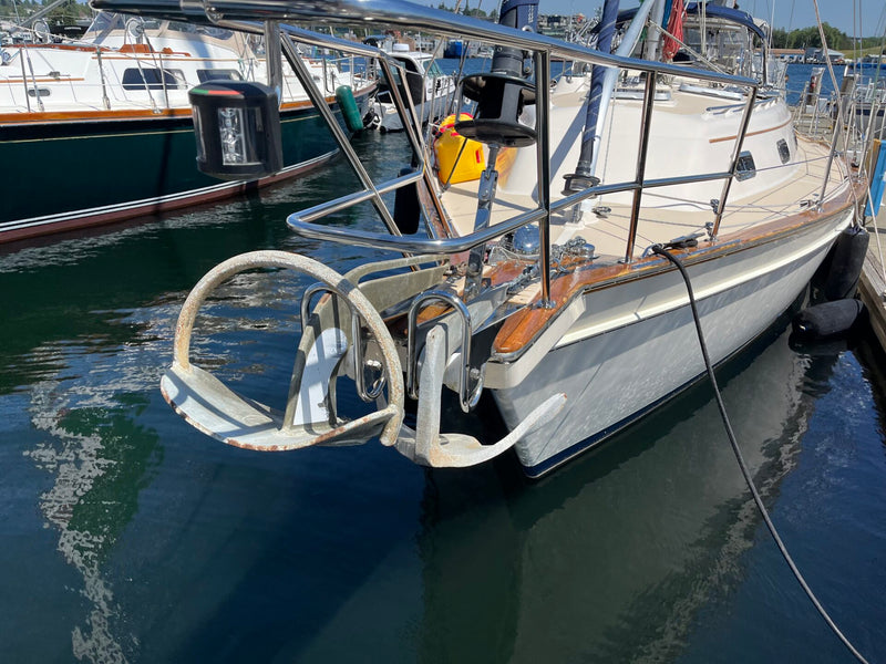 2001 Island Packet 380 "Alpha Leonis"