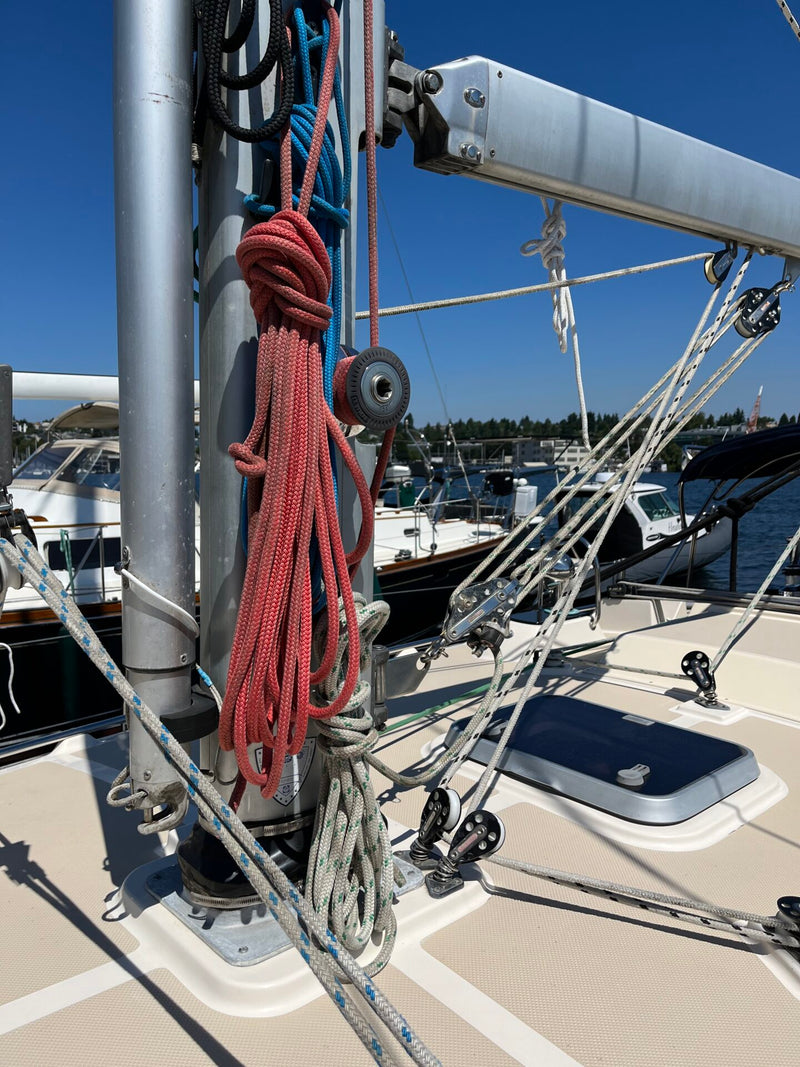 2001 Island Packet 380 "Alpha Leonis"