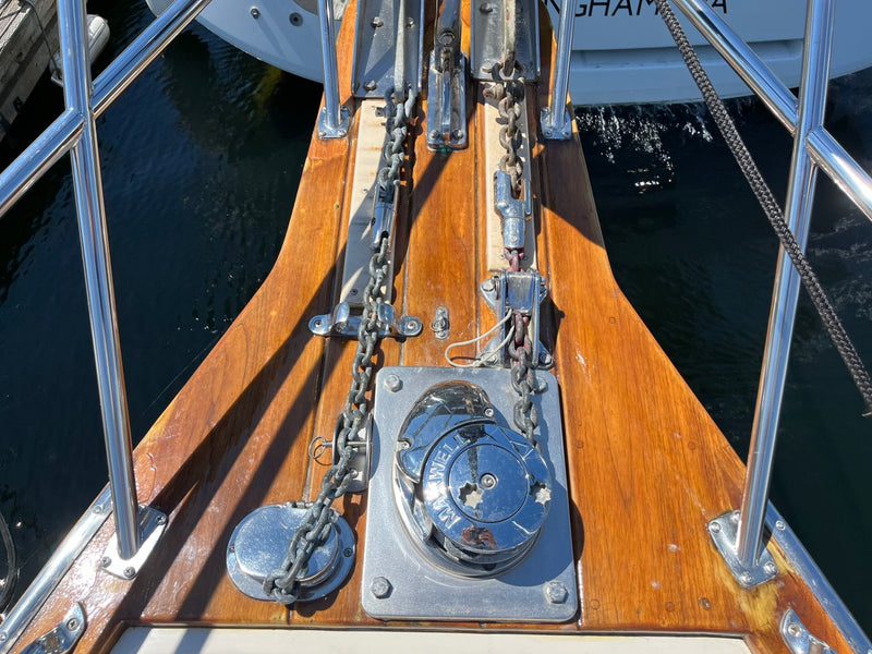 2001 Island Packet 380 "Alpha Leonis"