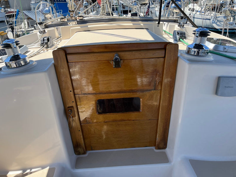 2001 Island Packet 380 "Alpha Leonis"