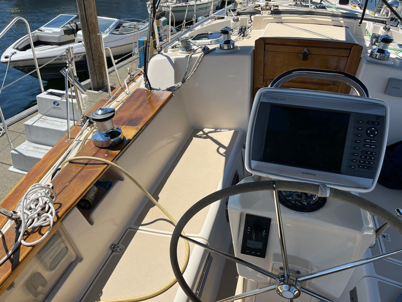 2001 Island Packet 380 "Alpha Leonis"
