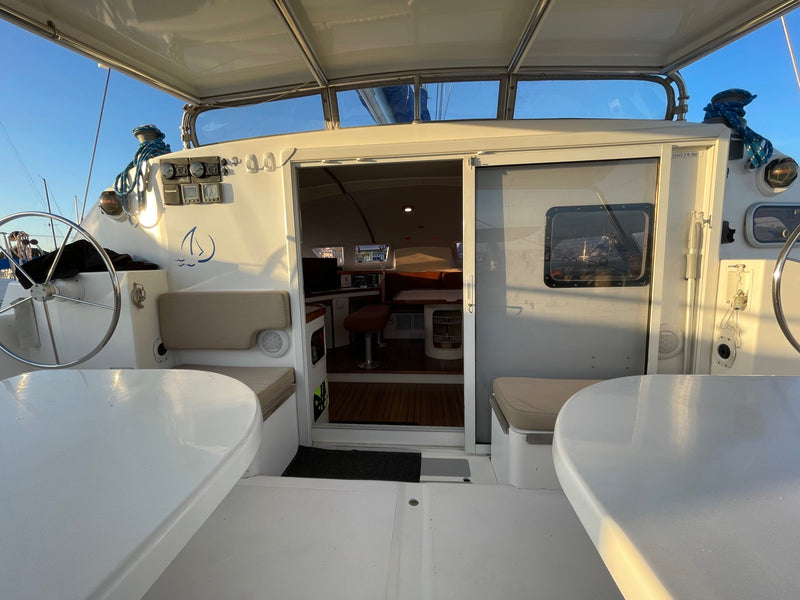 1999 Outremer 50S - Wasco