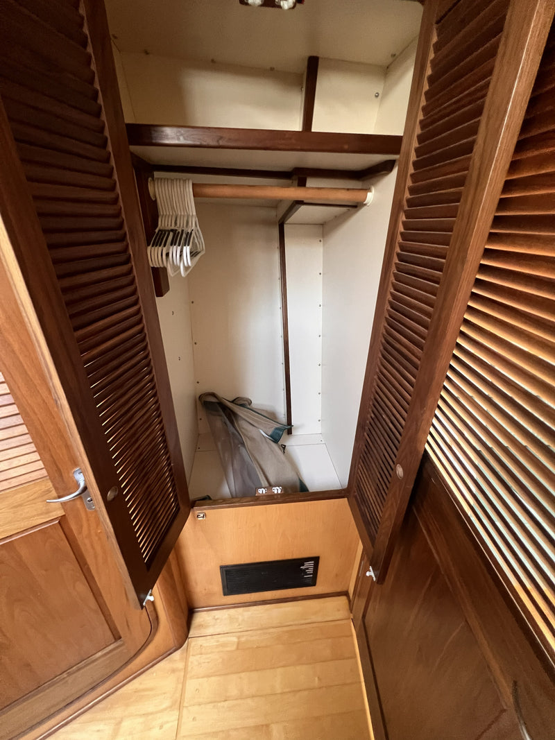 Perry 51 - Miterne