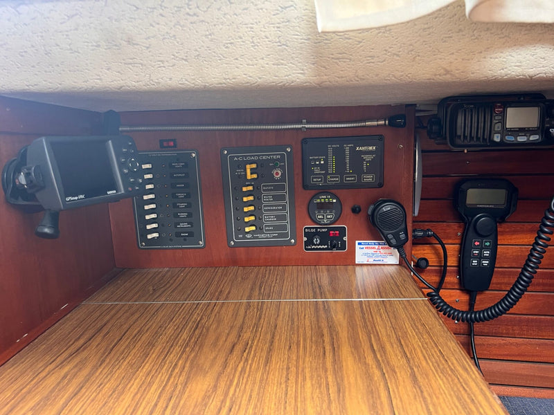 1975 Hallberg-Rassy Monsun 31 NARWHAL
