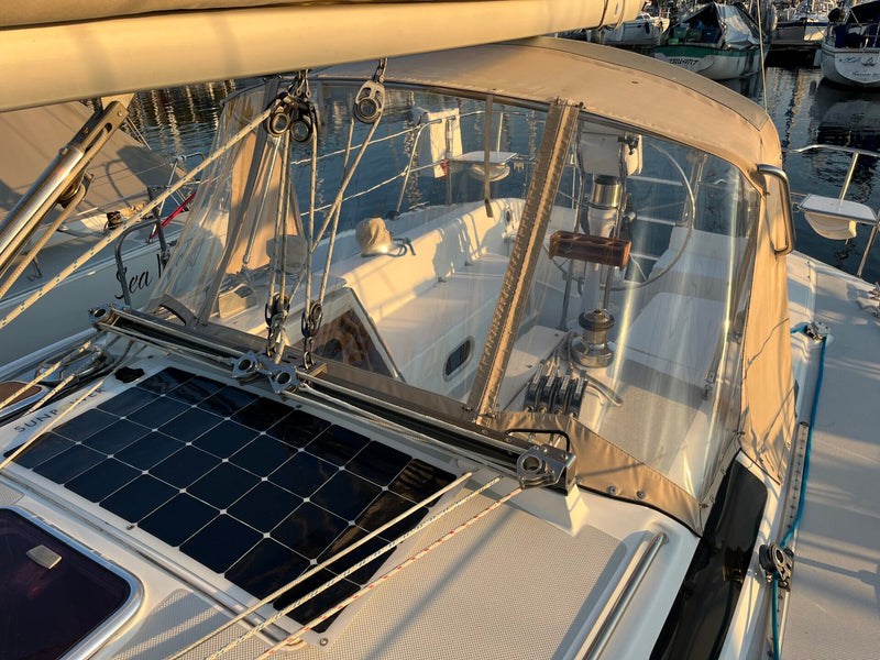 Catalina 320 - KNOT TO WORRY