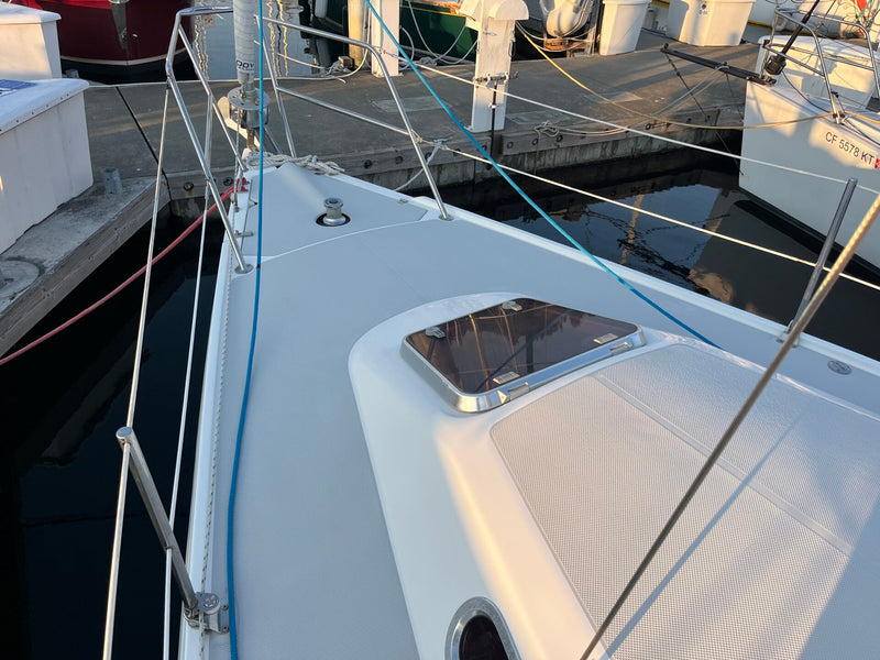 Catalina 320 - KNOT TO WORRY