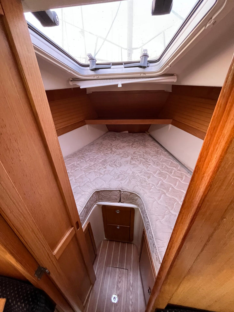 Catalina 320 - KNOT TO WORRY