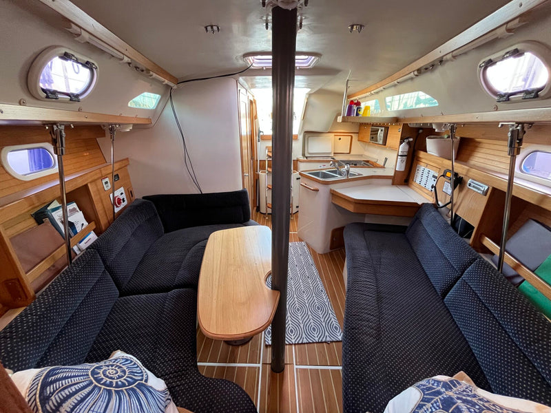 Catalina 320 - KNOT TO WORRY