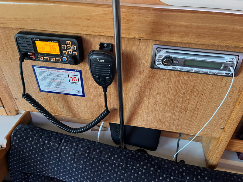 Catalina 320 - KNOT TO WORRY