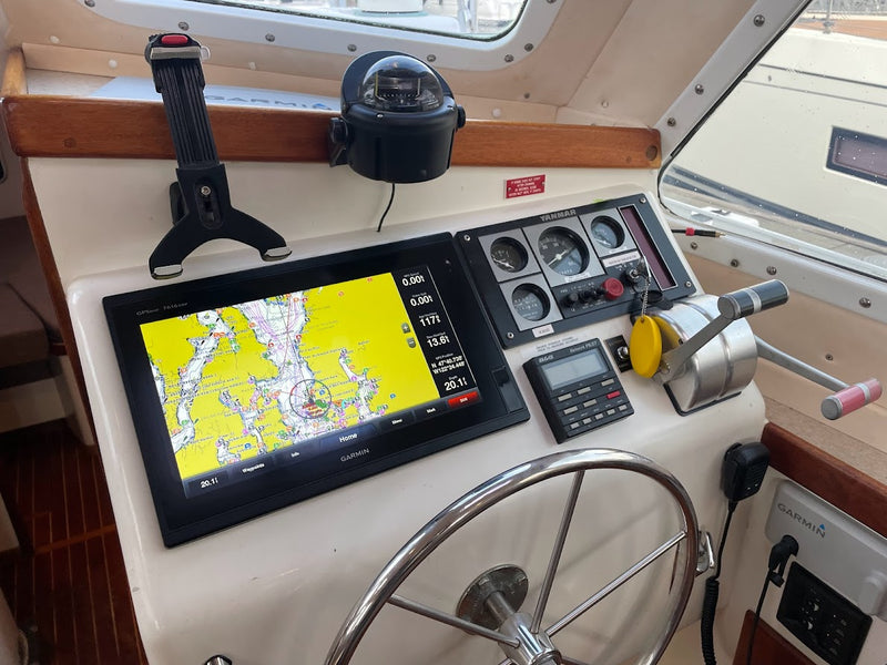 CAPAZ - Perry Pilothouse 48