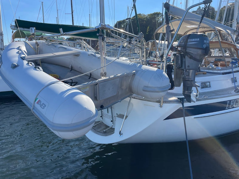 Hallberg-Rassy 42 Legacy