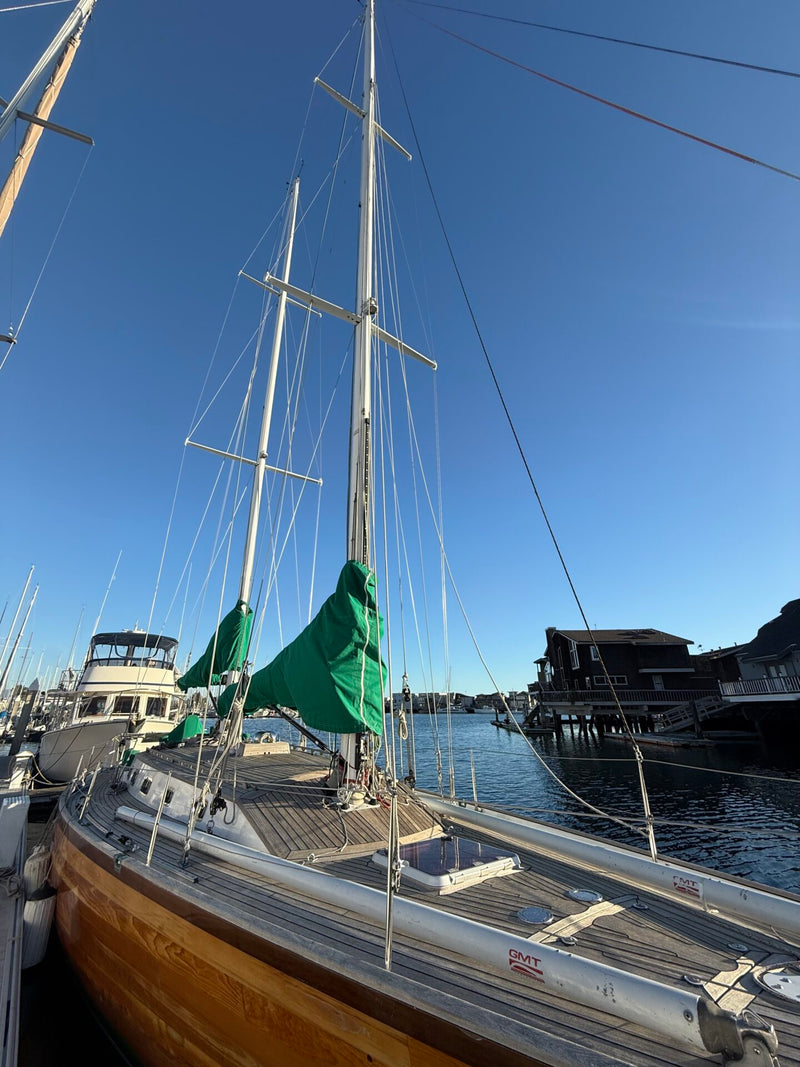 Chuck Burns Custom Schooner - SIR EDMUND