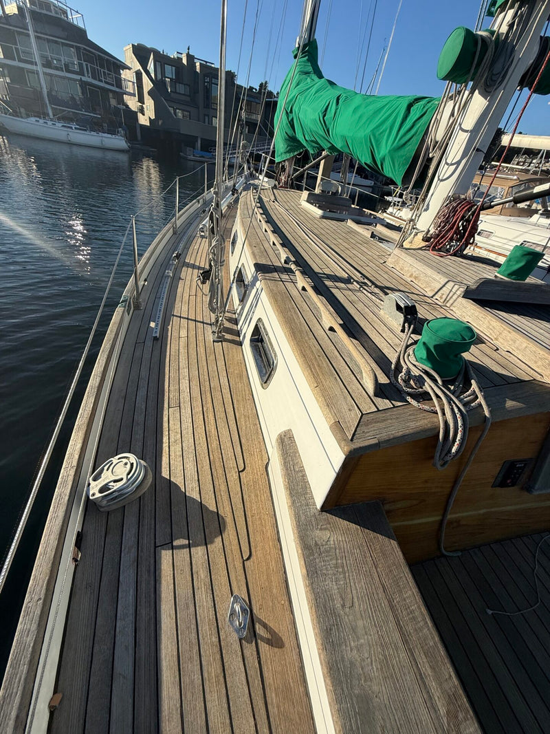 Chuck Burns Custom Schooner - SIR EDMUND