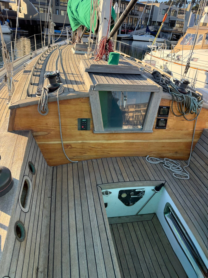Chuck Burns Custom Schooner - SIR EDMUND