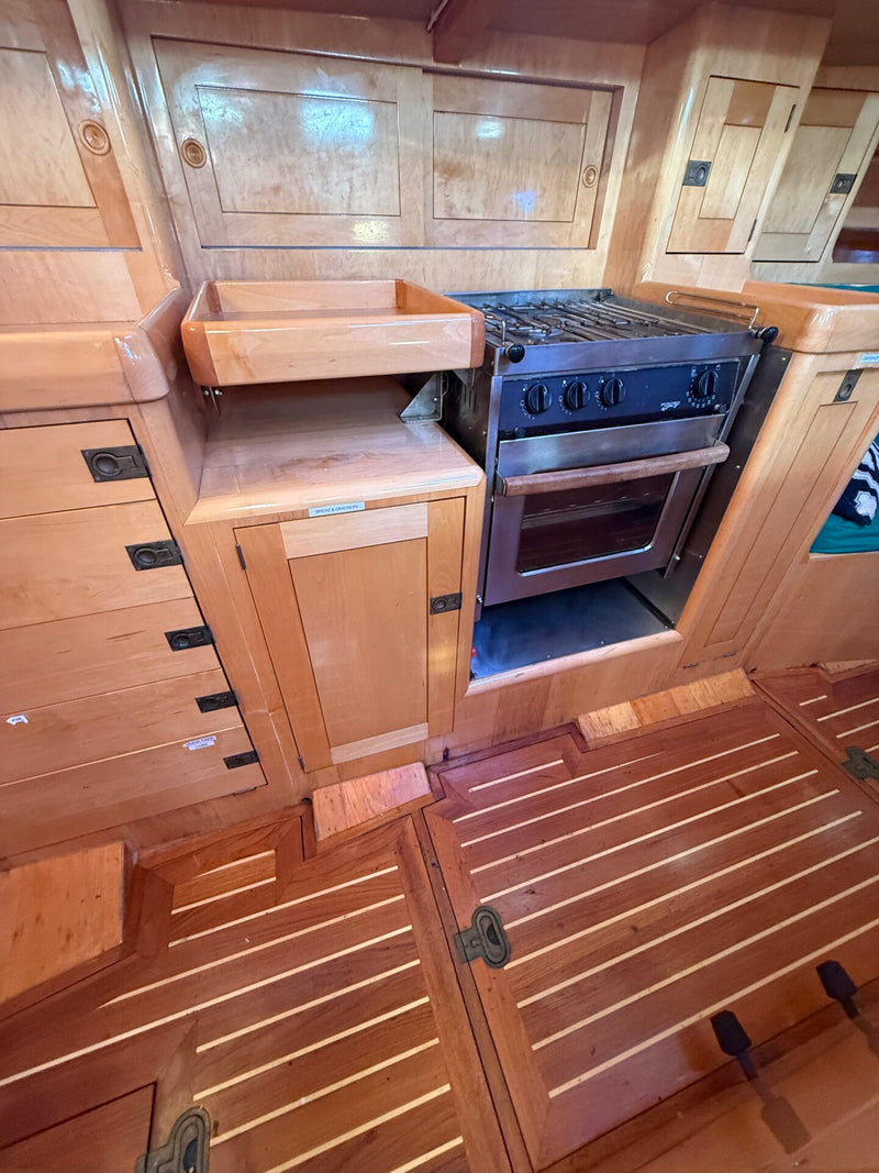 Chuck Burns Custom Schooner - SIR EDMUND