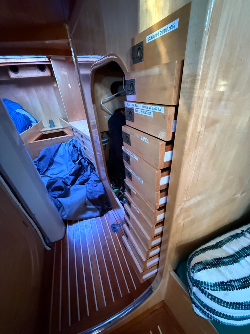 Chuck Burns Custom Schooner - SIR EDMUND