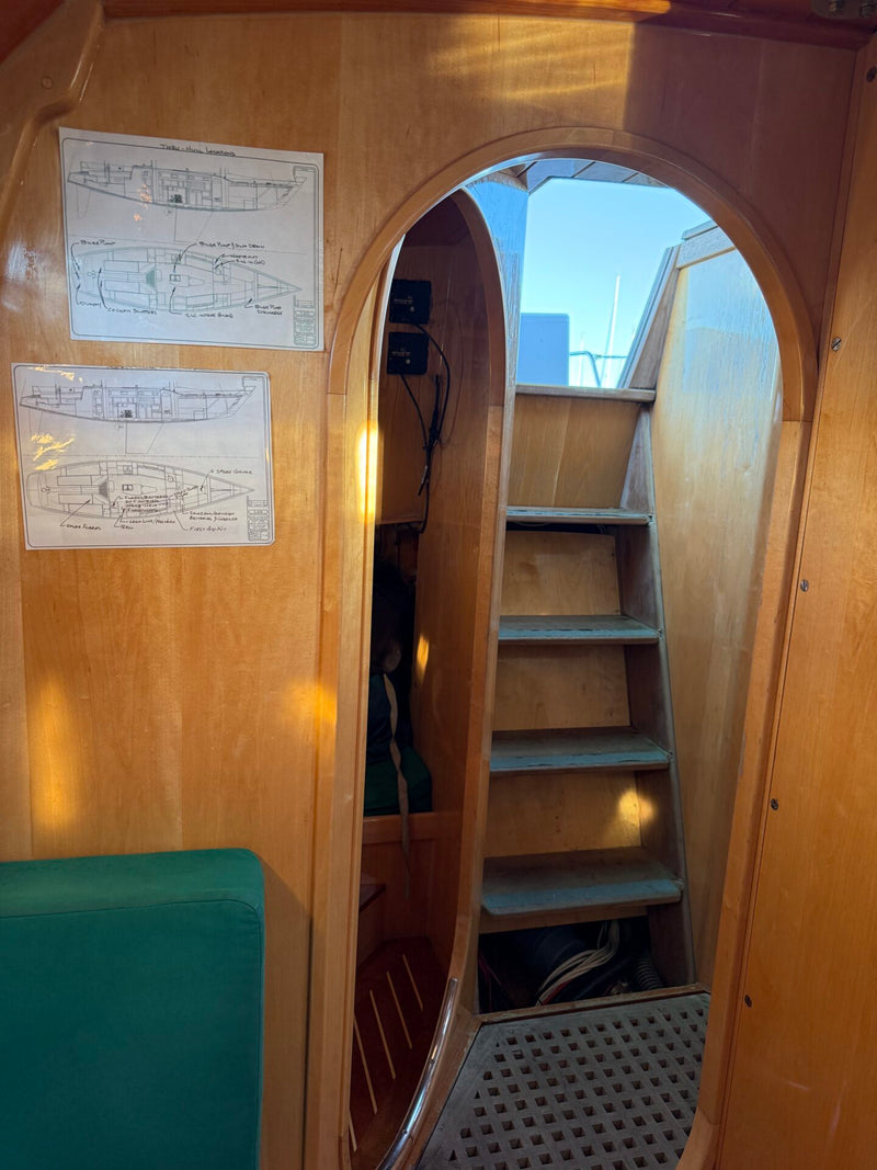 Chuck Burns Custom Schooner - SIR EDMUND