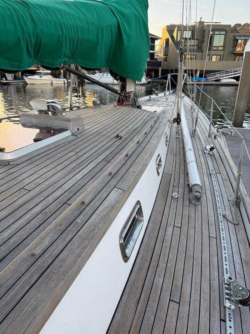 Chuck Burns Custom Schooner - SIR EDMUND