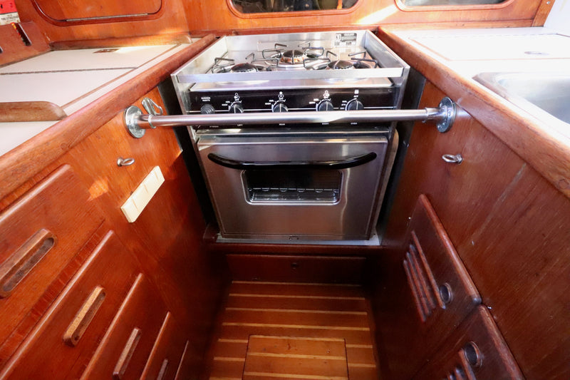 Sceptre 41 Utopias