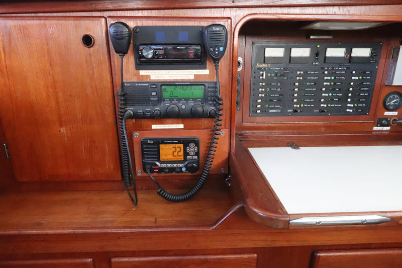 Sceptre 41 Utopias