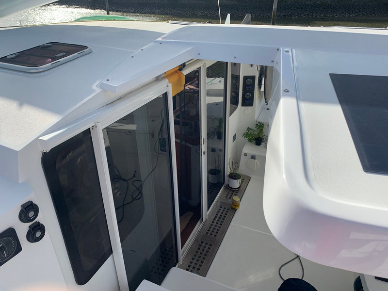 Outremer 49 - Stray Cat