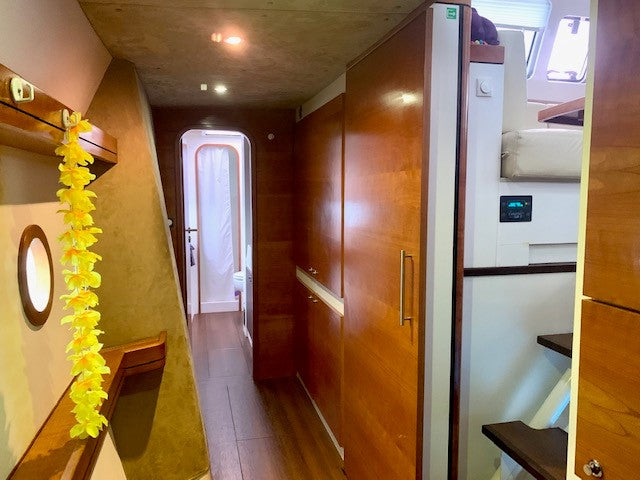 Outremer 49 - Stray Cat