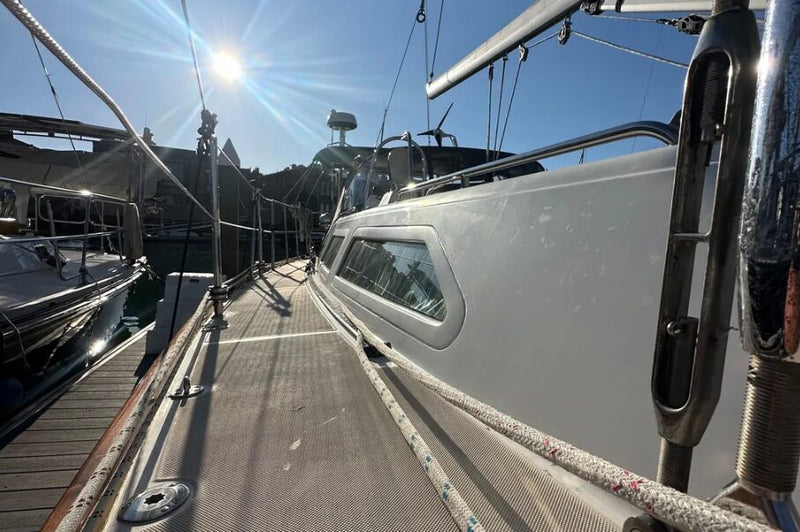 2004 Sabre 426 KINGFISHER