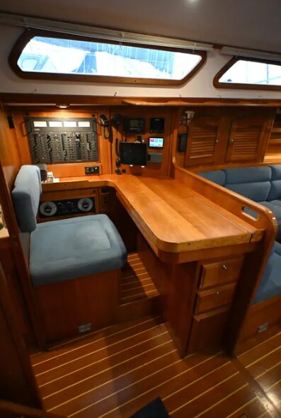 2004 Sabre 426 KINGFISHER