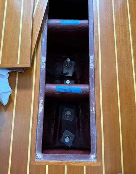 2004 Sabre 426 KINGFISHER